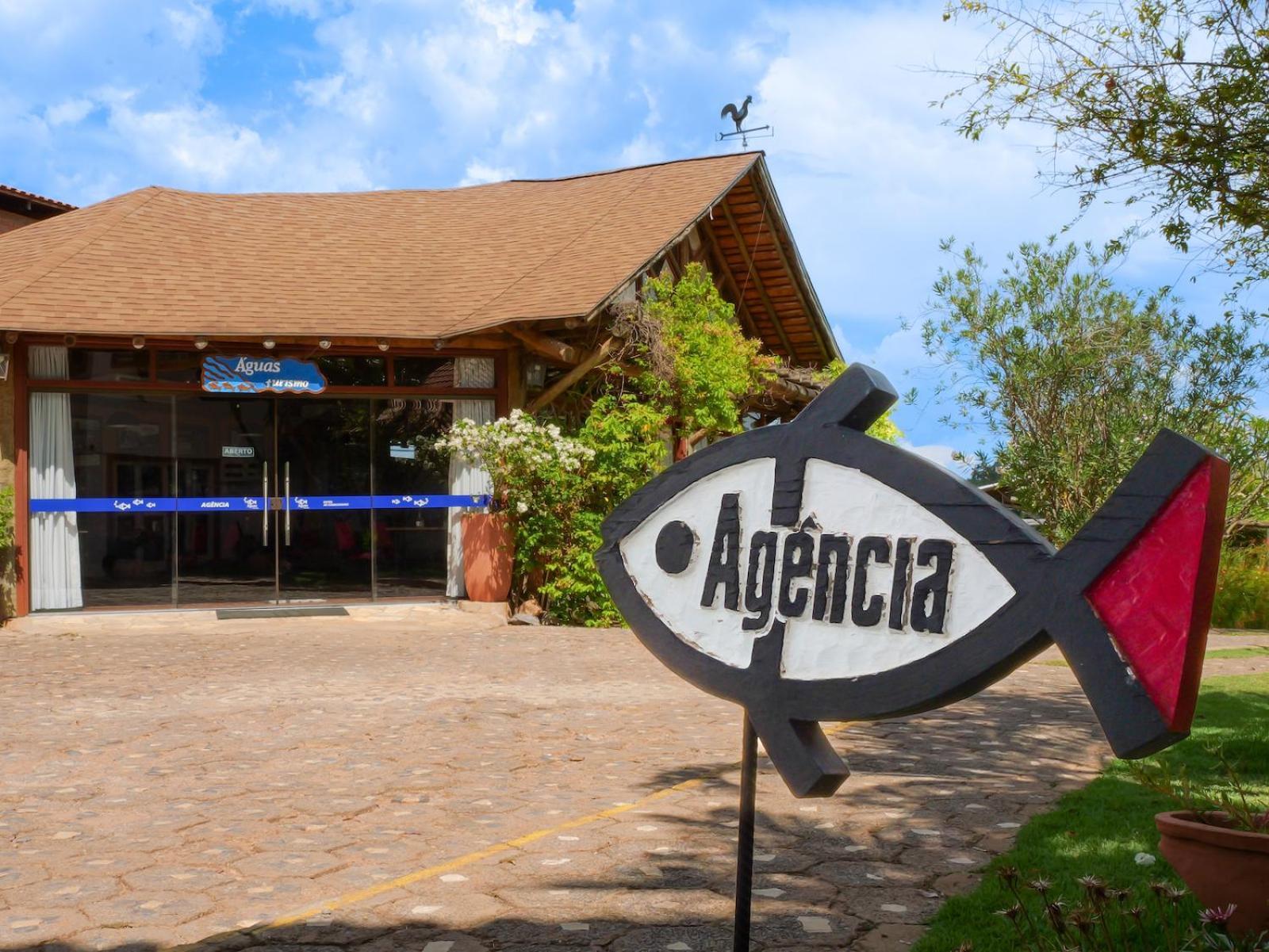 águas De